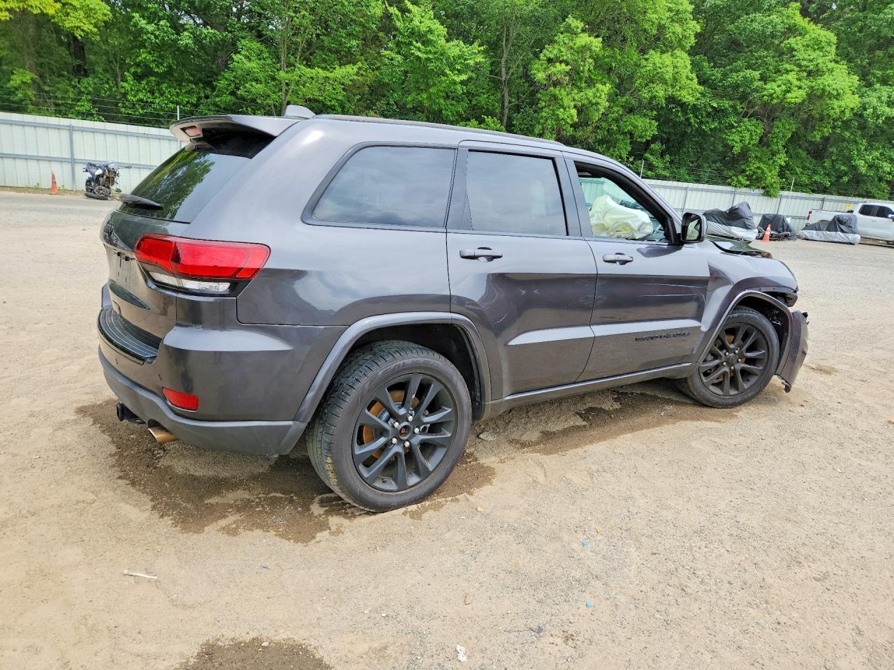 2017 Jeep Grand Cherokee Laredo - zdjęcie 3