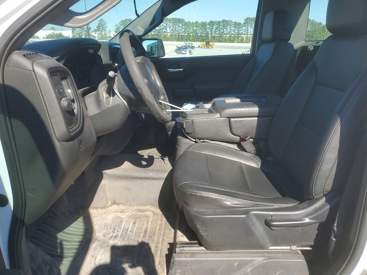 2020 Chevrolet Silverado C1500 - zdjęcie 7