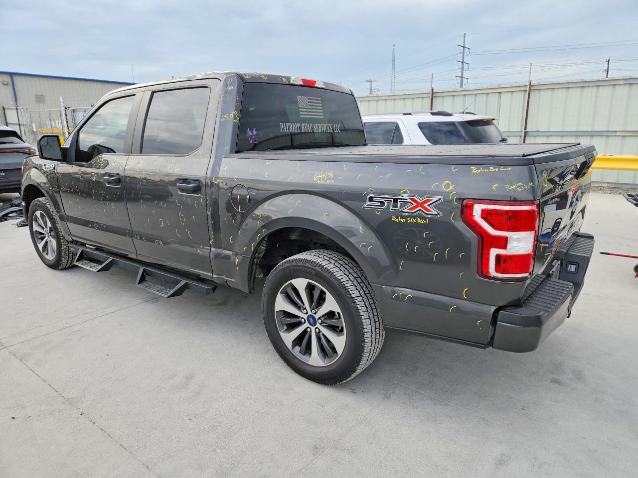 2020 Ford F150 Supercrew - zdjęcie 2