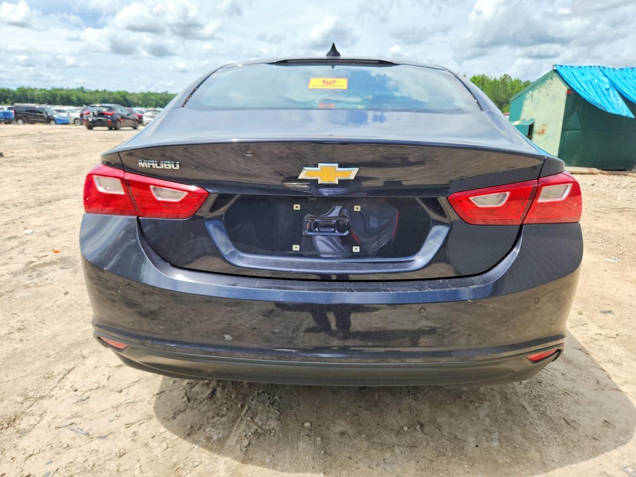 2022 Chevrolet Malibu Ls - zdjęcie 6