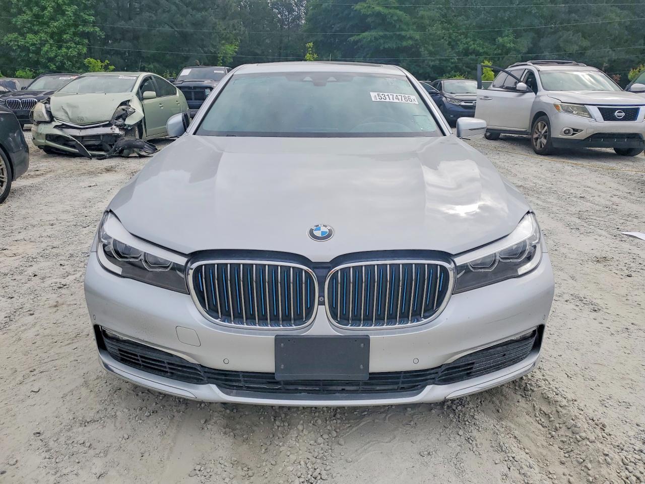 2018 BMW 740 Xe - zdjęcie 5