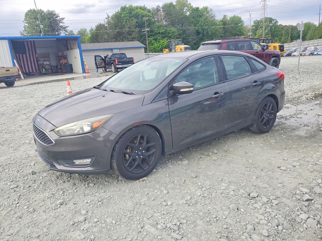 2016 Ford Focus Se - zdjęcie główne