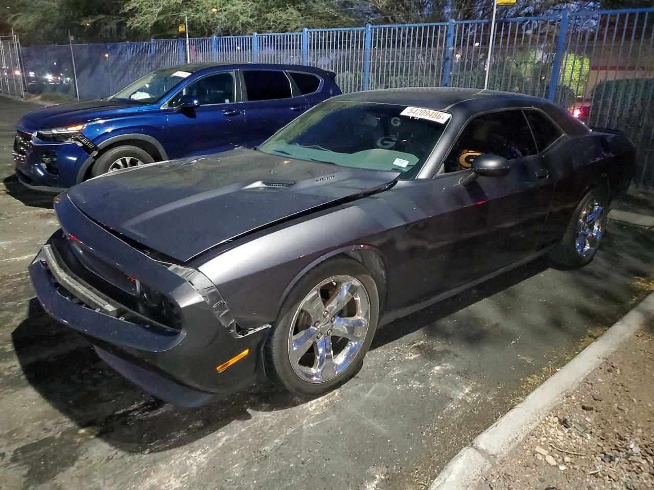 2013 Dodge Challenger R - zdjęcie główne