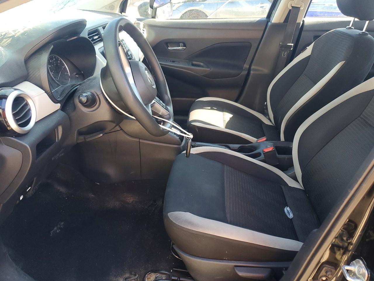 2021 Nissan Versa Sv - zdjęcie 7