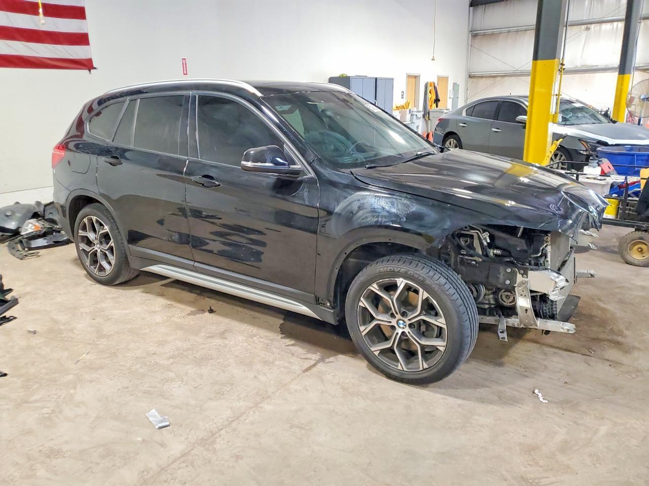 2021 BMW X1 xDrive28I - zdjęcie 4