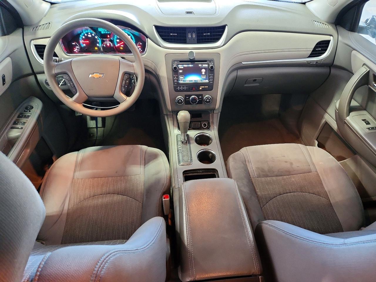 2017 Chevrolet Traverse Ls - zdjęcie 8