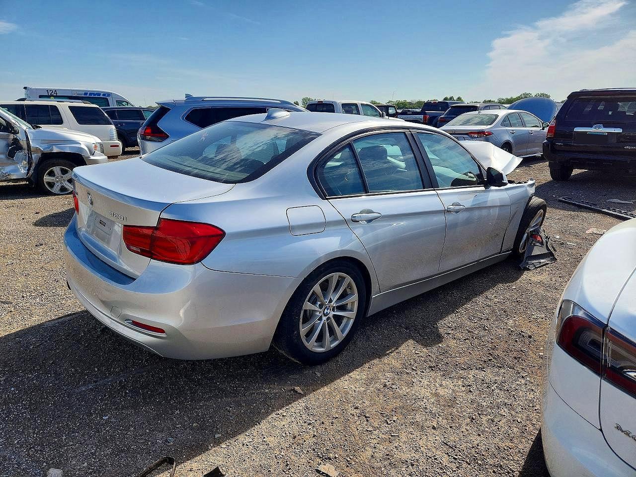 2016 BMW 320 Xi - zdjęcie 3