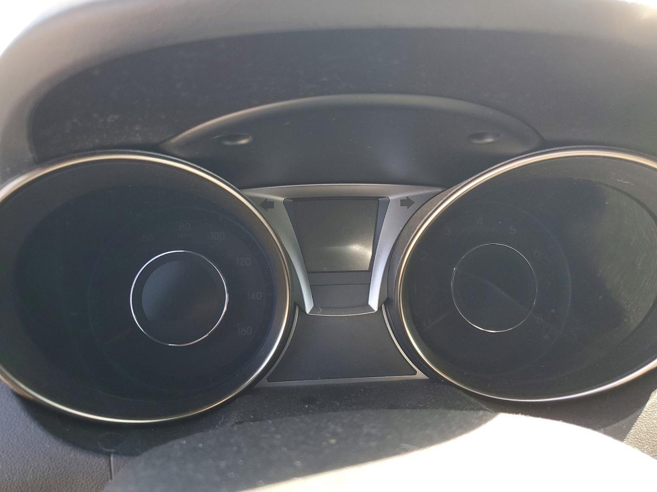 2013 Hyundai Genesis Coupe 2.0T - zdjęcie 9