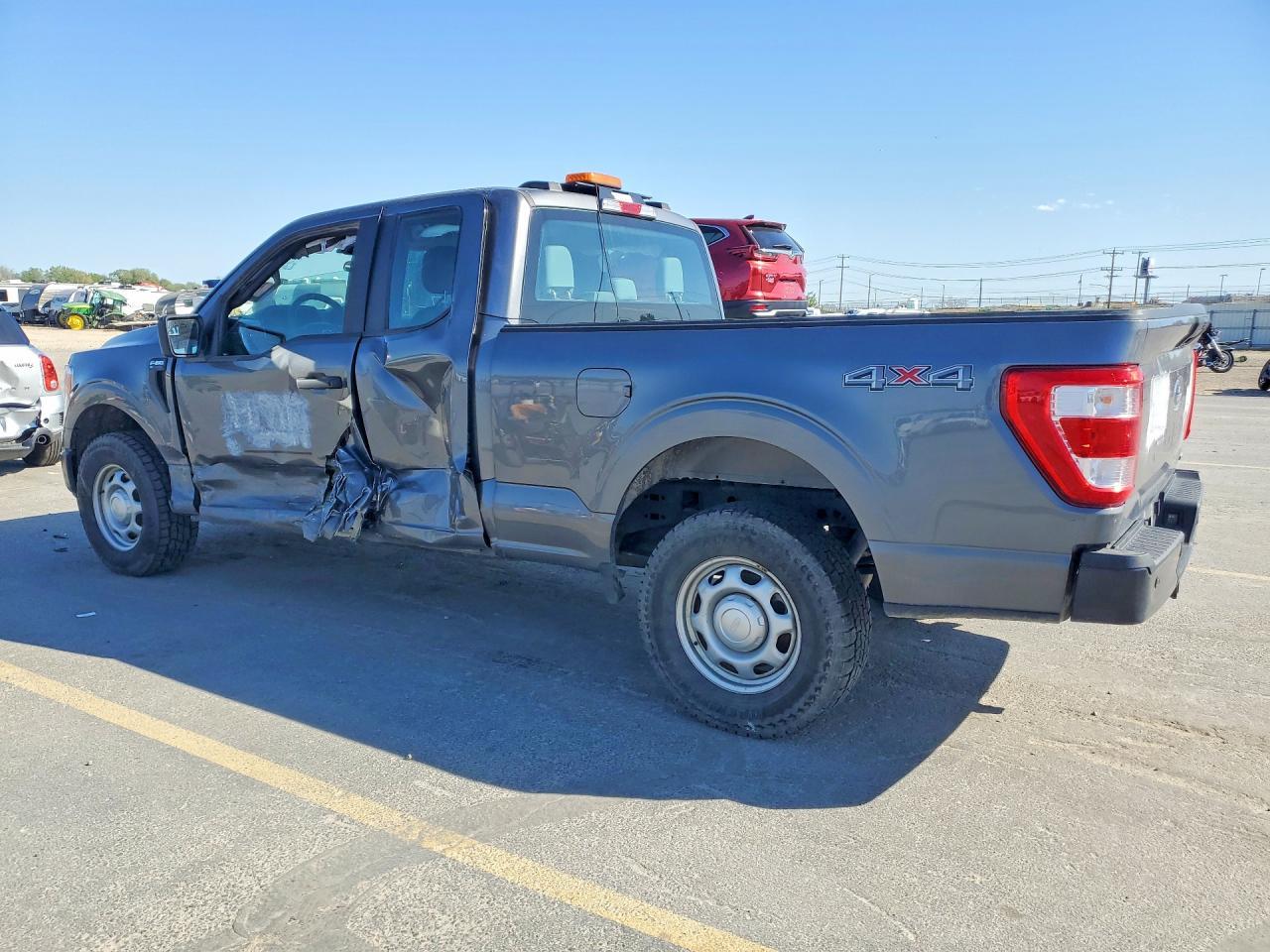 2022 Ford F150 Super Cab - zdjęcie 2