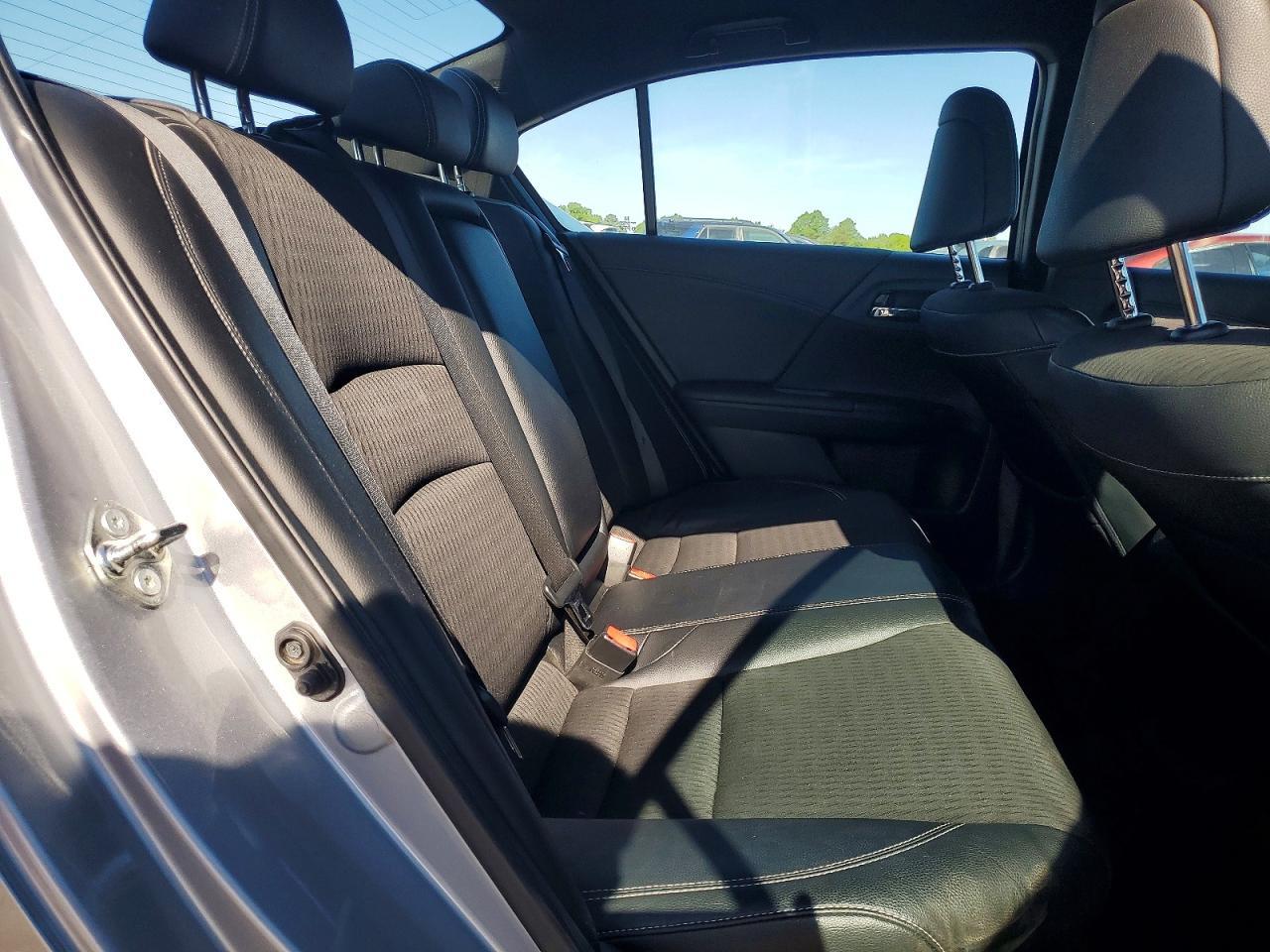 2017 Honda Accord Sport - zdjęcie 10