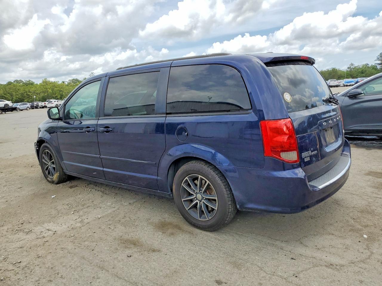2016 Dodge Grand Caravan R - zdjęcie 2
