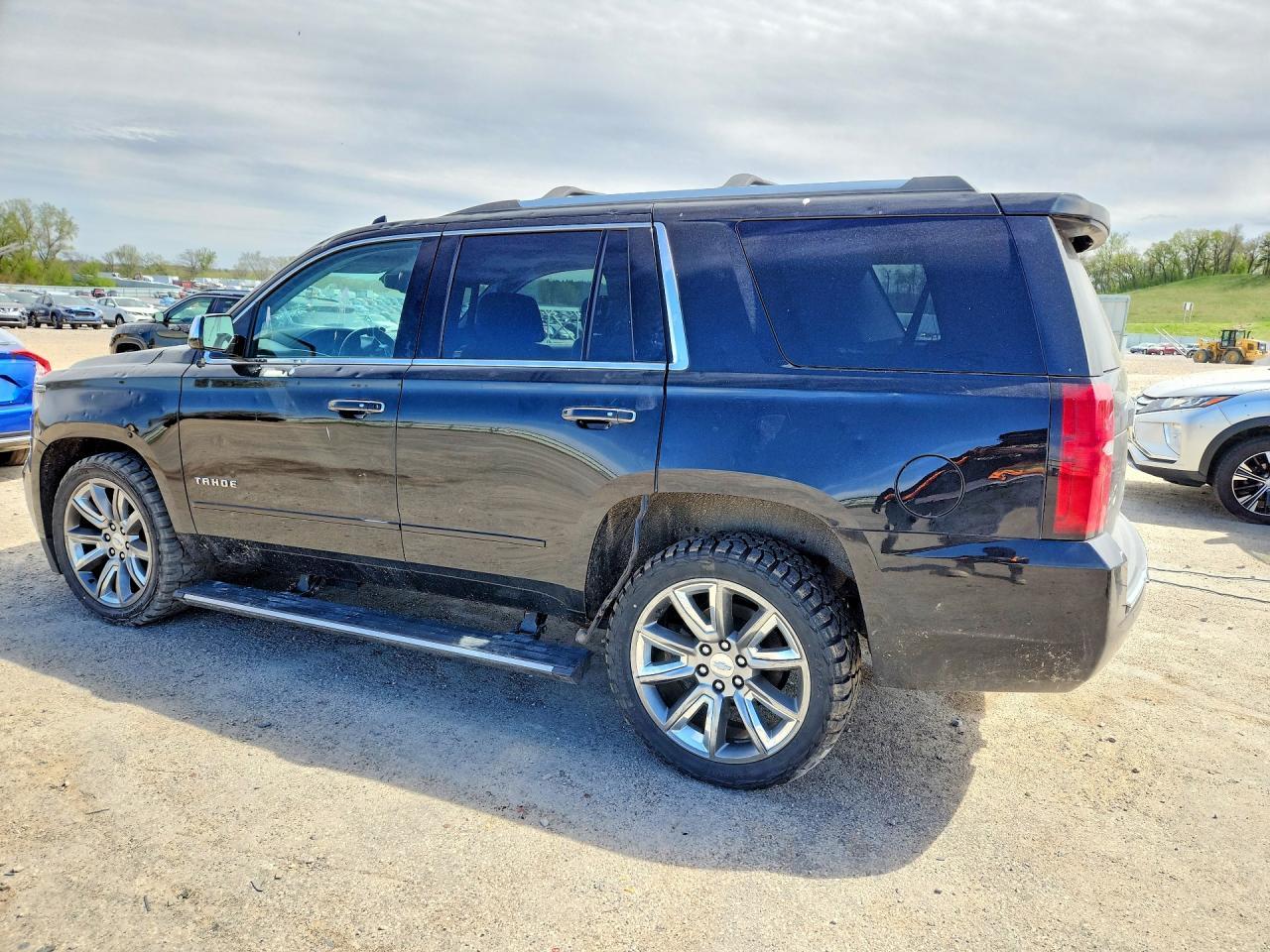 2018 Chevrolet Tahoe K1500 Premier - zdjęcie 2