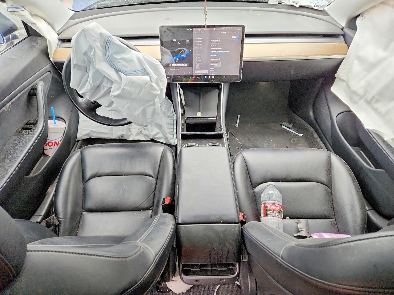 2018 Tesla Model 3 - zdjęcie 8