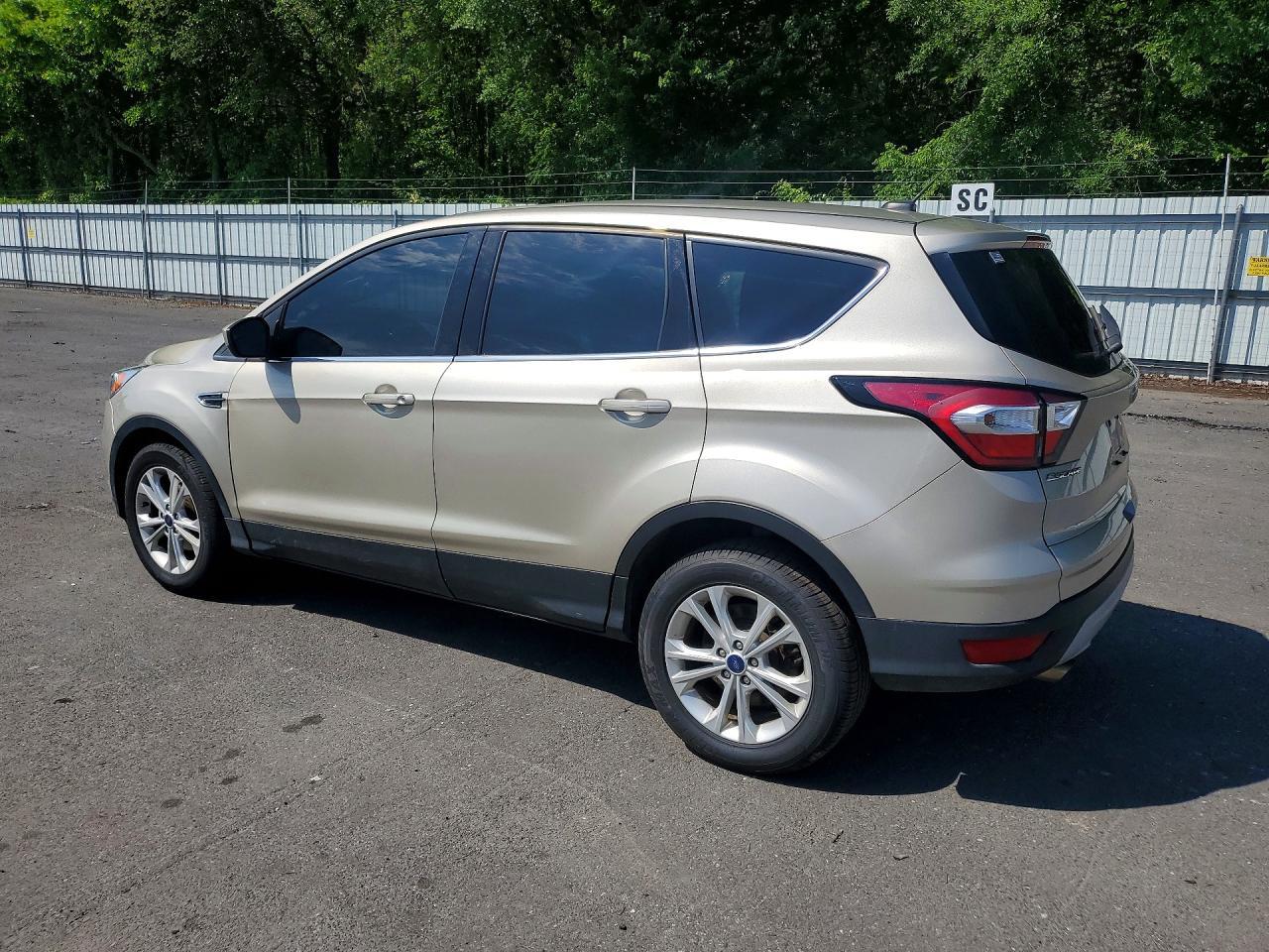 2017 Ford Escape - zdjęcie 2