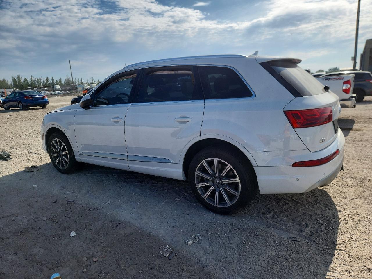 2019 Audi Q7 Premium Plus - zdjęcie 2