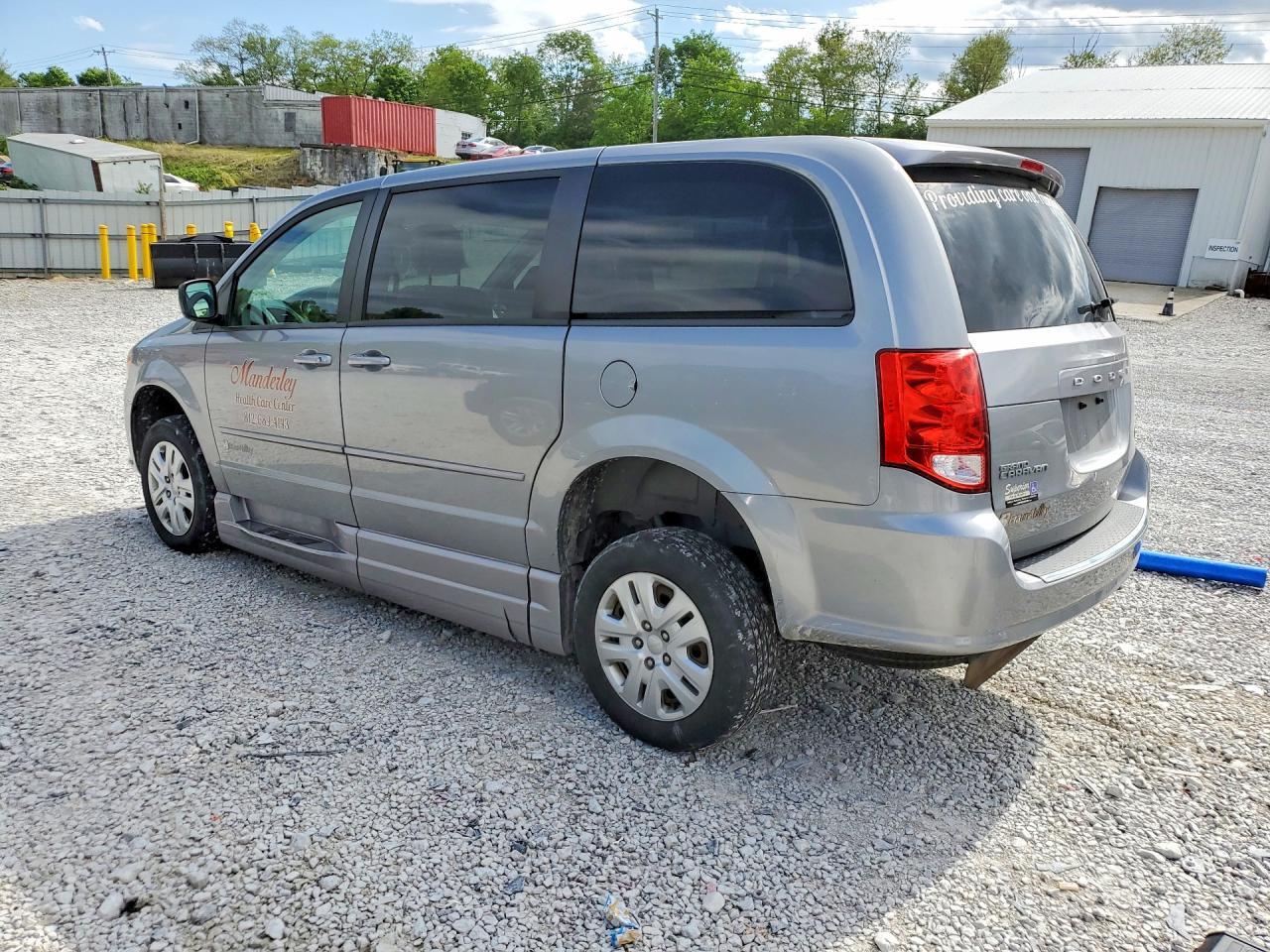 2016 Dodge Grand Caravan Se - zdjęcie 2