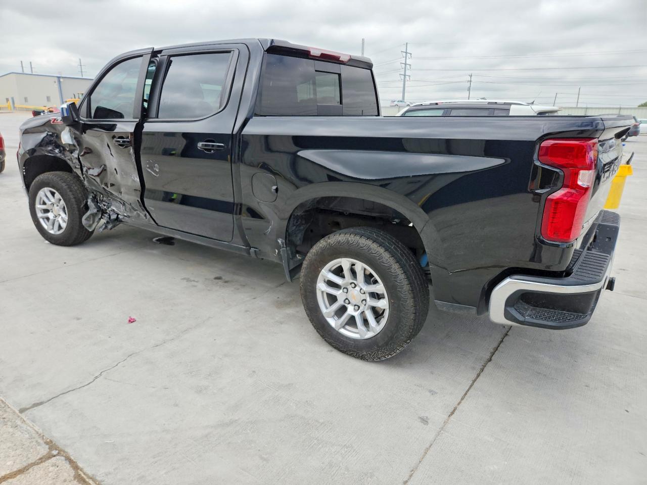 2025 Chevrolet Silverado K1500 Lt - zdjęcie 2