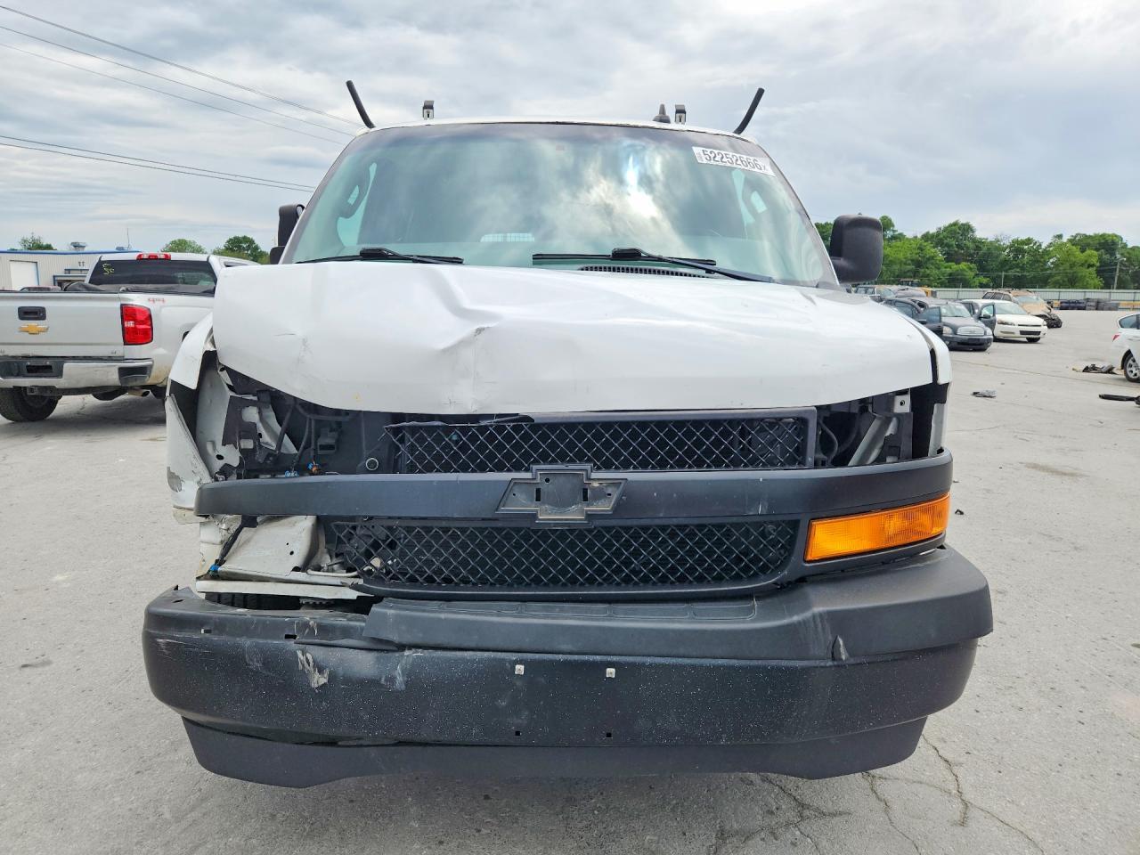 2020 Chevrolet Express G2500 - zdjęcie 5
