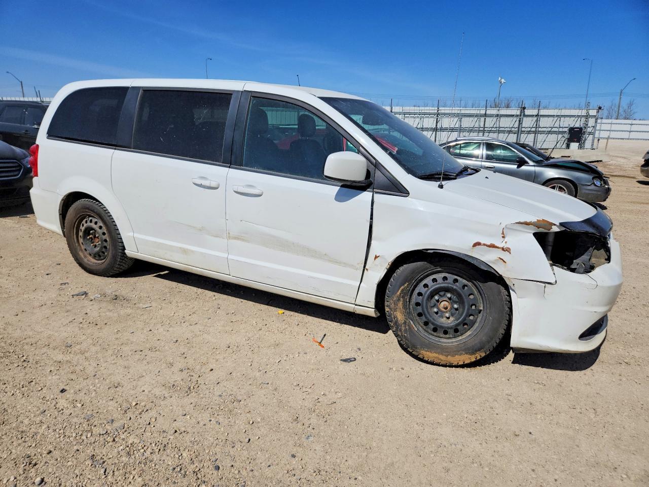 2019 Dodge Grand Caravan Gt - zdjęcie 4