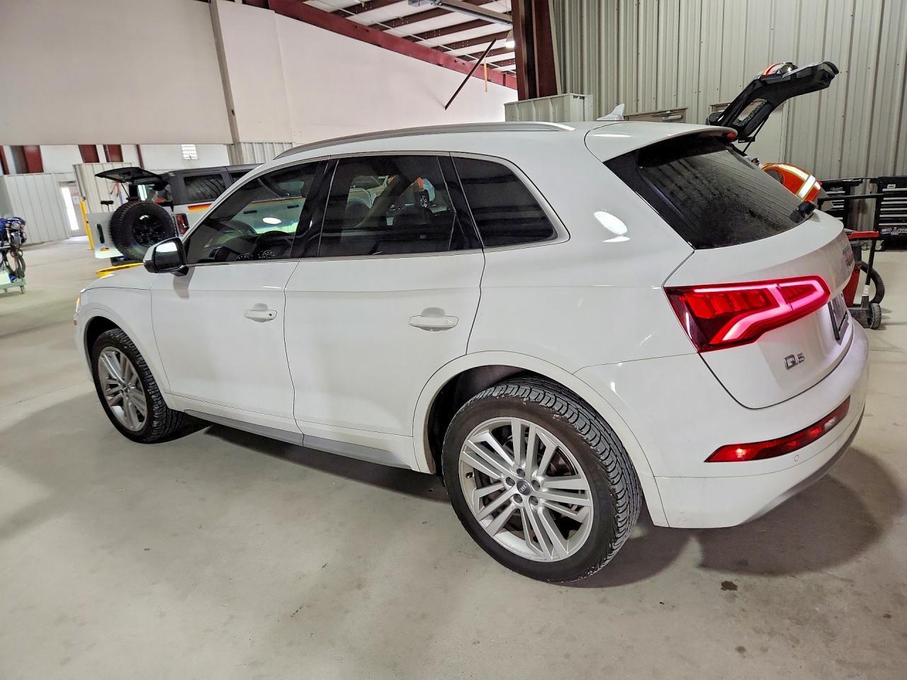 2018 Audi Q5 Premium Plus - zdjęcie 2