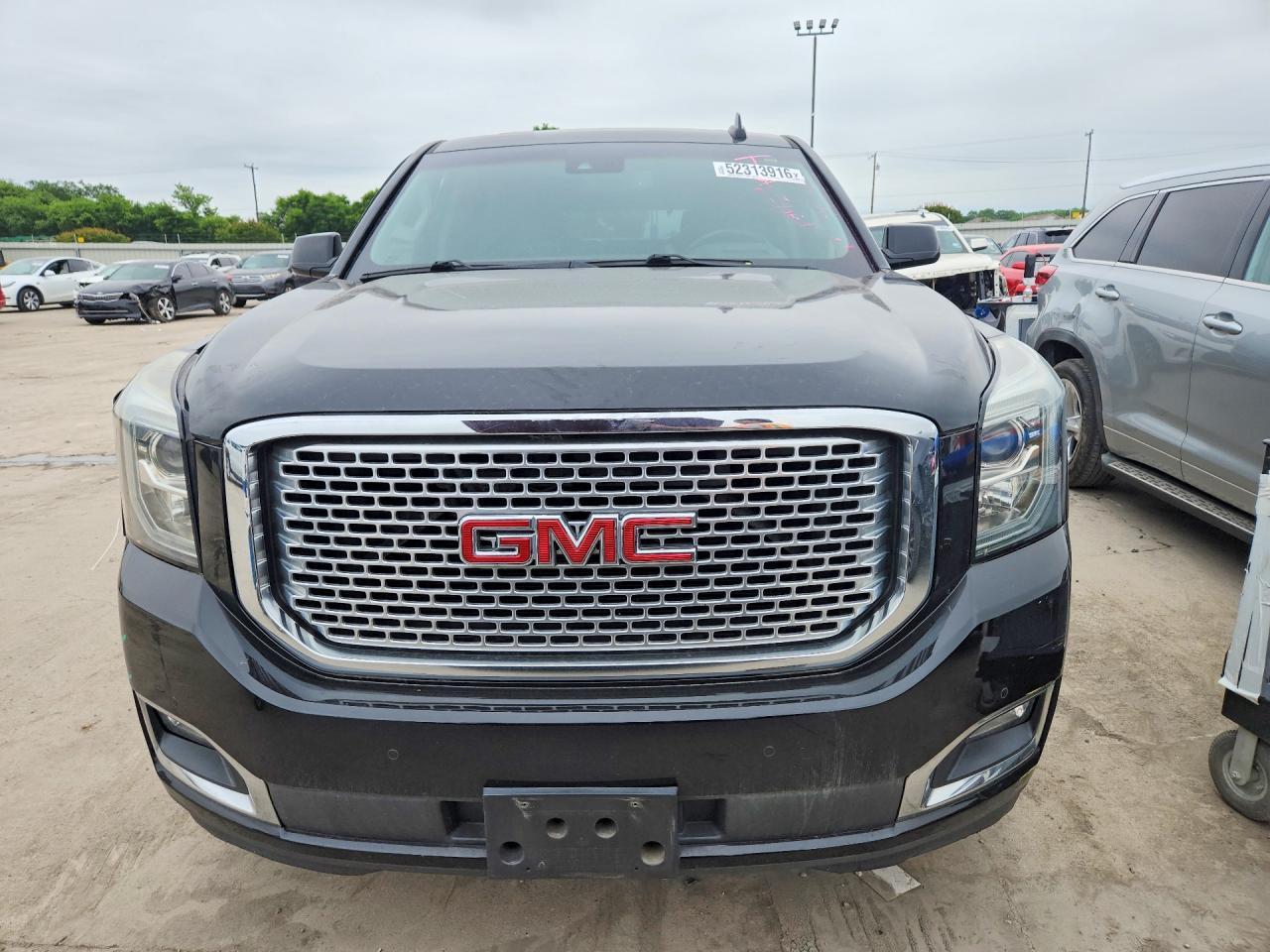2016 GMC Yukon Denali - zdjęcie 5