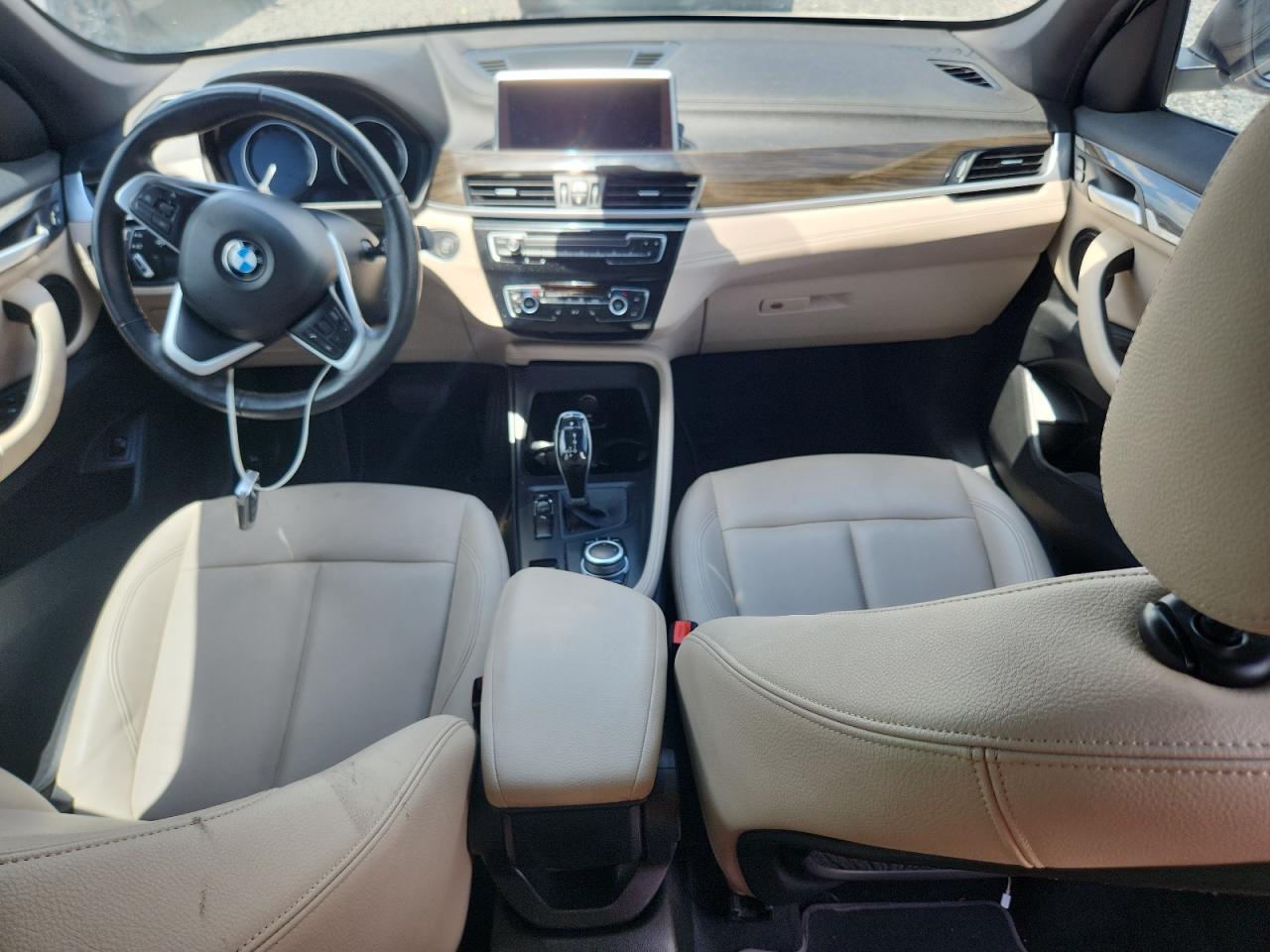 2021 BMW X1 Sdrive28I - zdjęcie 8