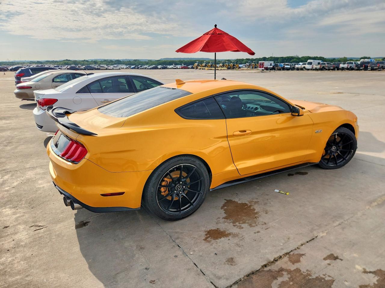 2022 Ford Mustang Gt - zdjęcie 3