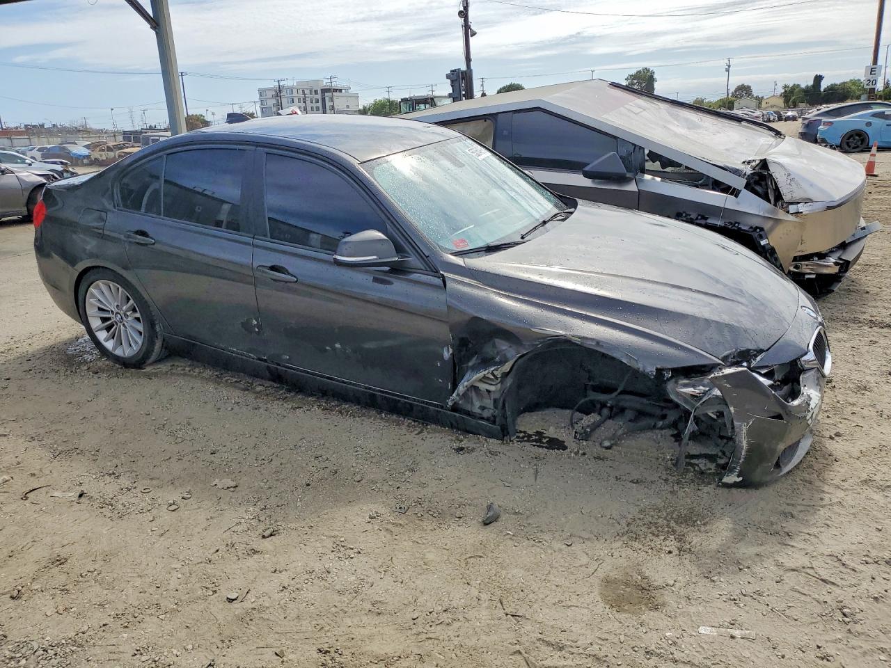 2016 BMW 320 I - zdjęcie 4