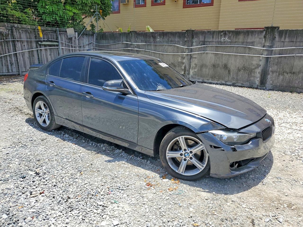 2014 BMW Seria 3 328i - zdjęcie 4