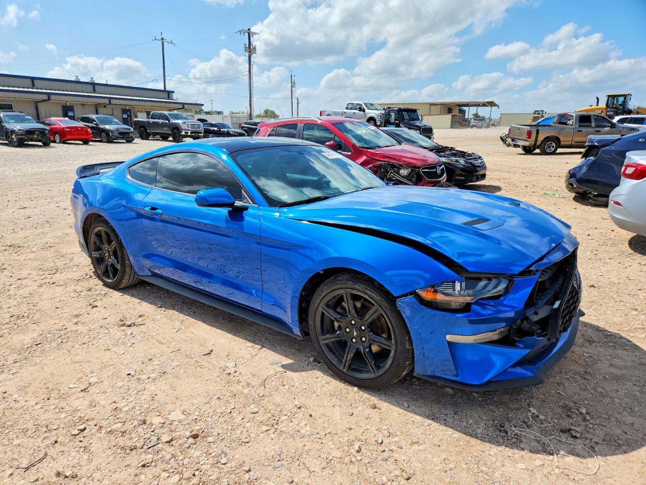 2020 Ford Mustang - zdjęcie 4