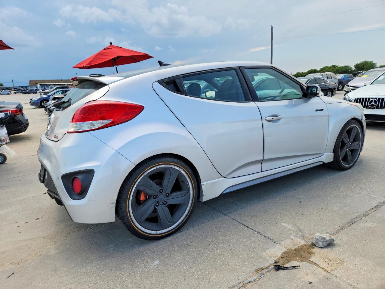 2013 Hyundai Veloster Turbo - zdjęcie 3