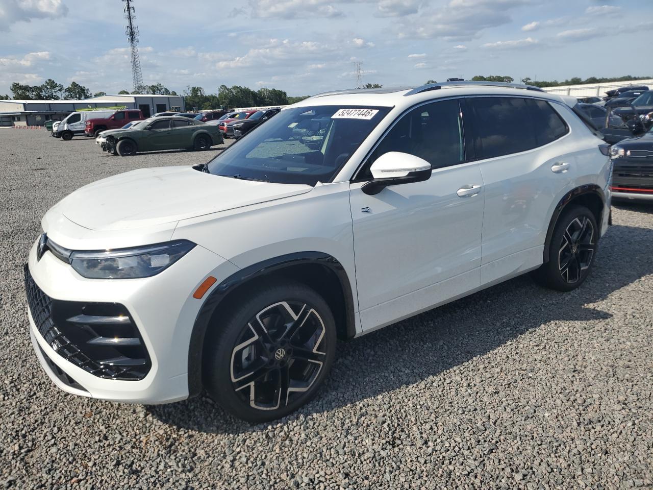 2026 Volkswagen Tiguan Sel R-Line Turbo - zdjęcie główne