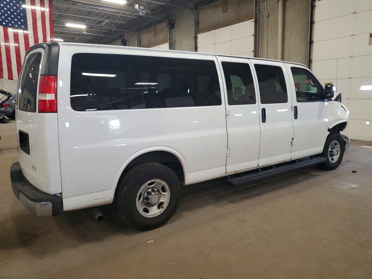 2016 Chevrolet Express G3500 Lt - zdjęcie 3
