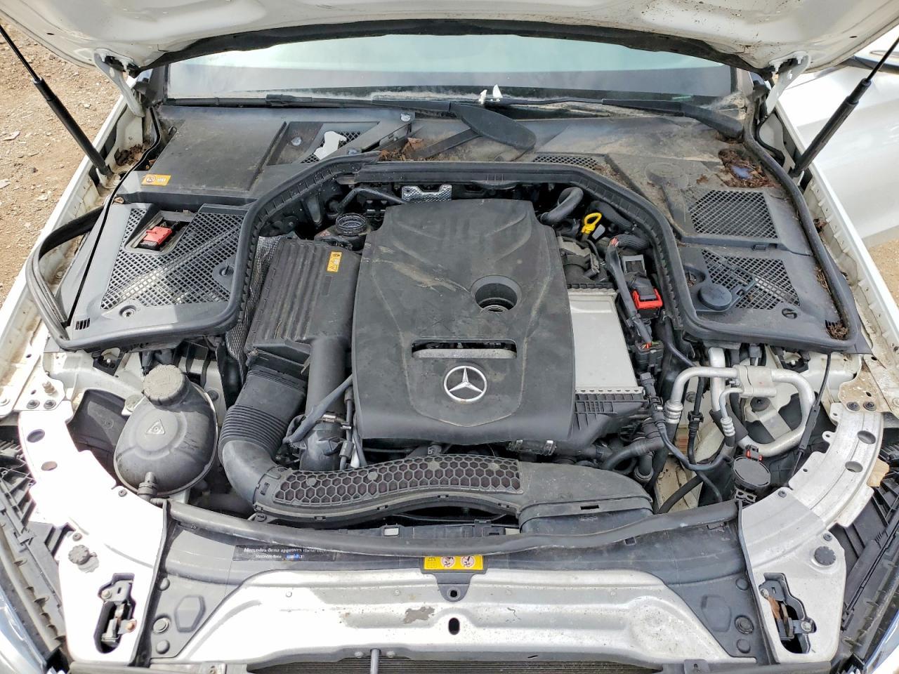 2015 Mercedes-Benz C 300 4Matic - zdjęcie 11