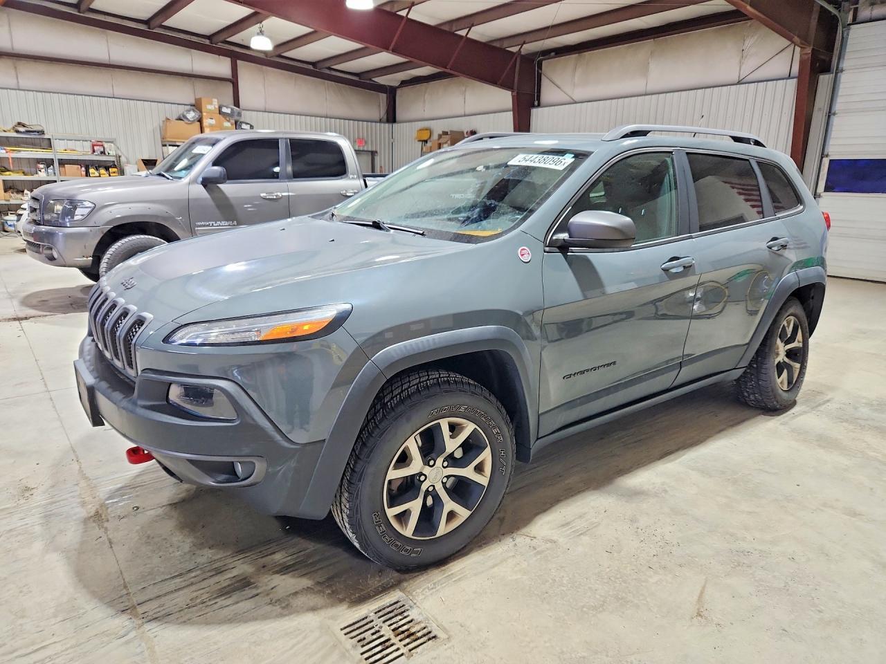 2014 Jeep Cherokee Trailhawk - zdjęcie główne