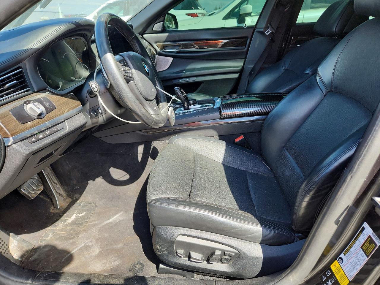 2015 BMW 750 Xi - zdjęcie 7