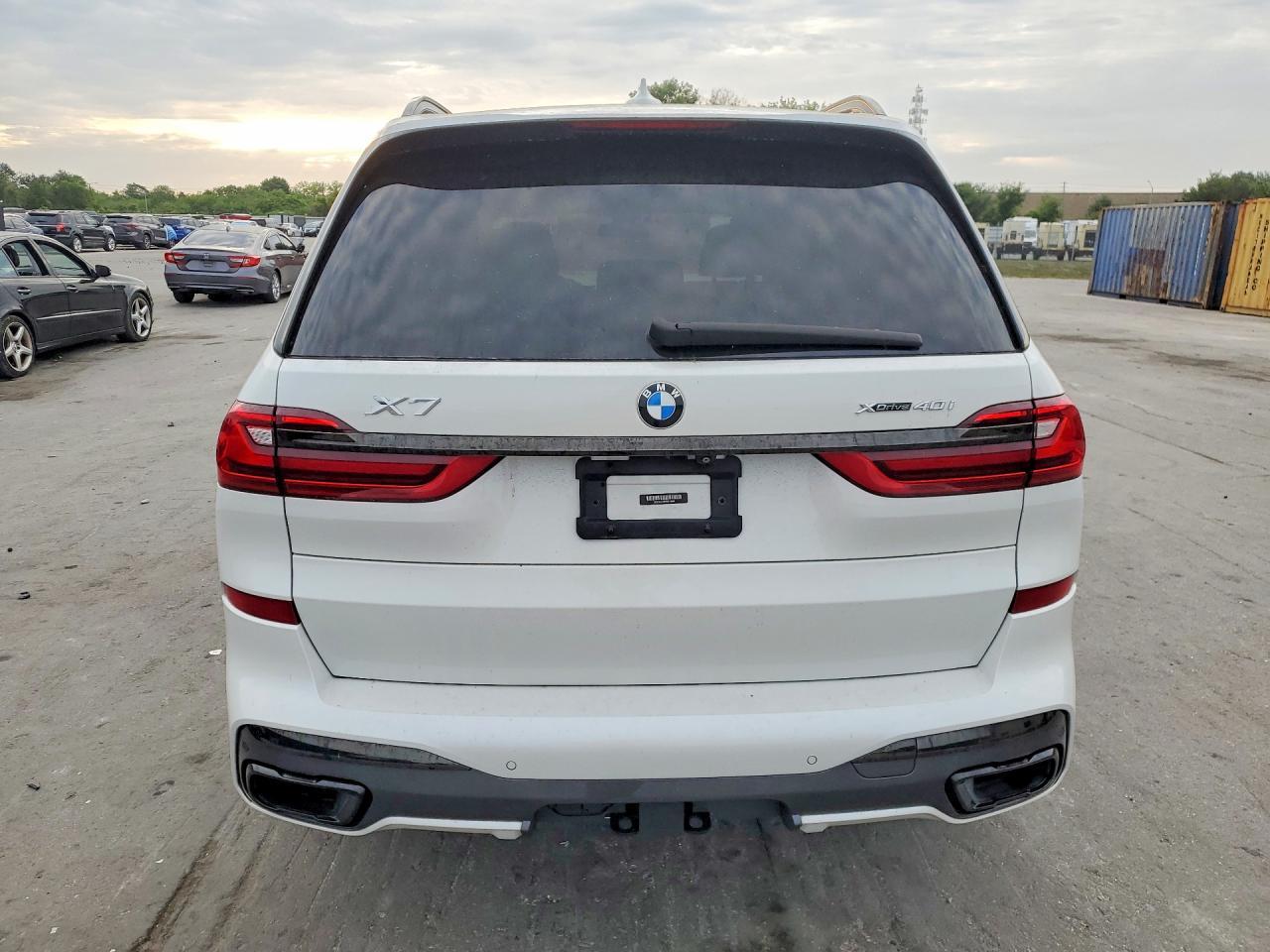 2021 BMW X7 xDrive40I - zdjęcie 6