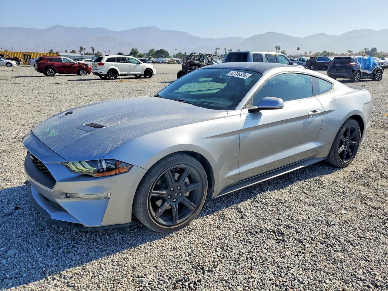 2020 Ford Mustang - zdjęcie główne