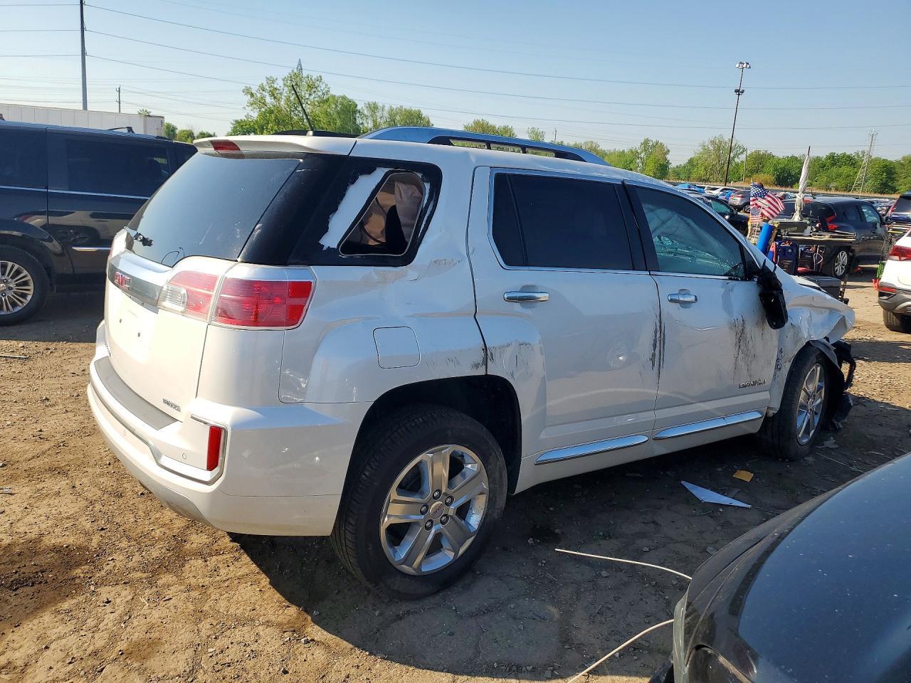2017 GMC Terrain Denali - zdjęcie 3