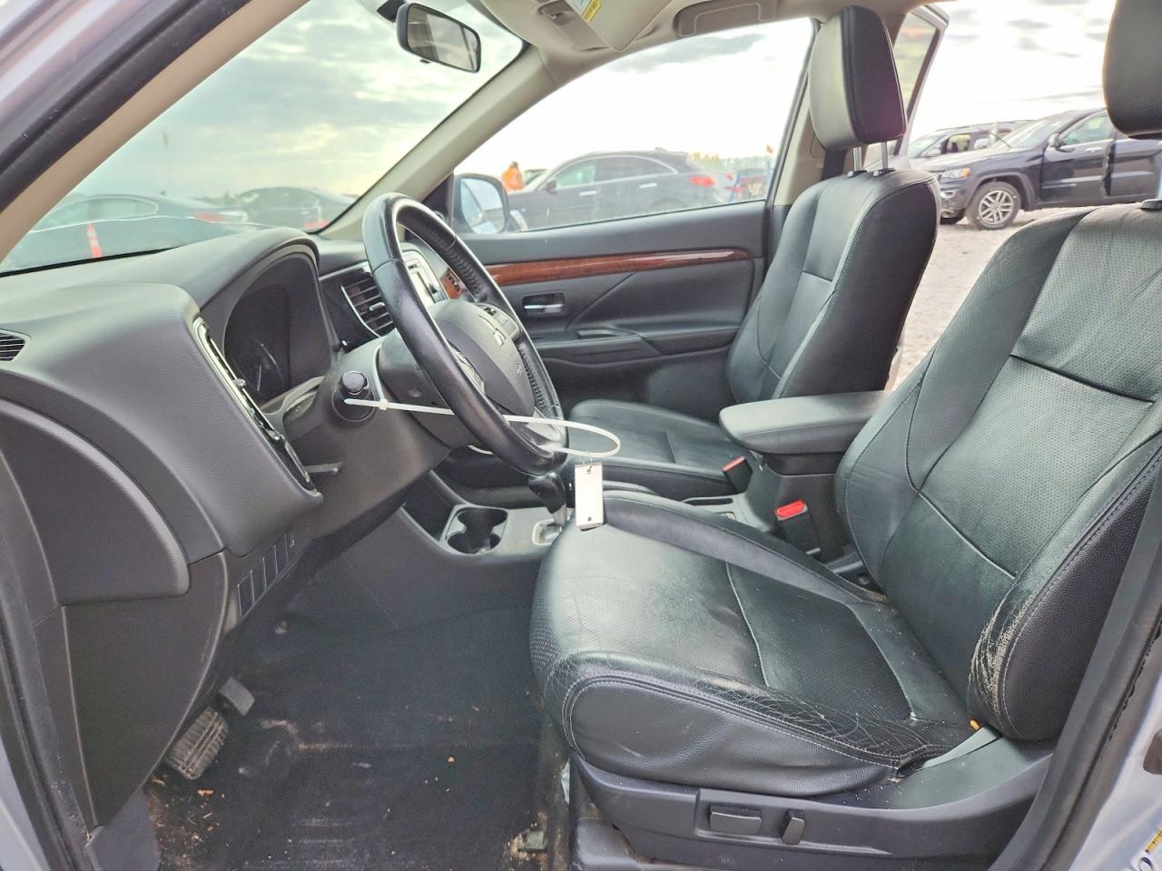 2014 Mitsubishi Outlander Se - zdjęcie 7