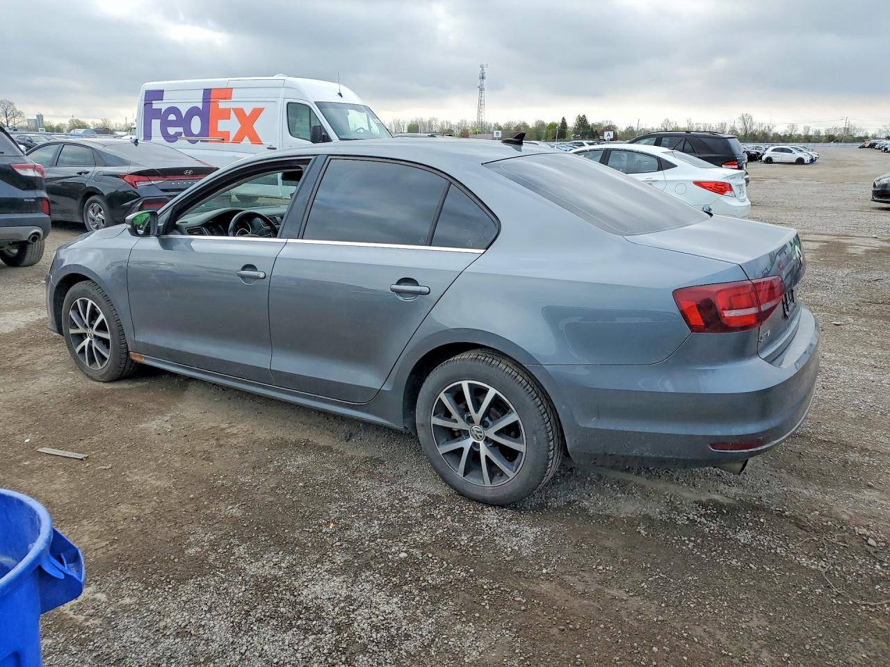2016 Volkswagen Jetta Comfortline - zdjęcie 2