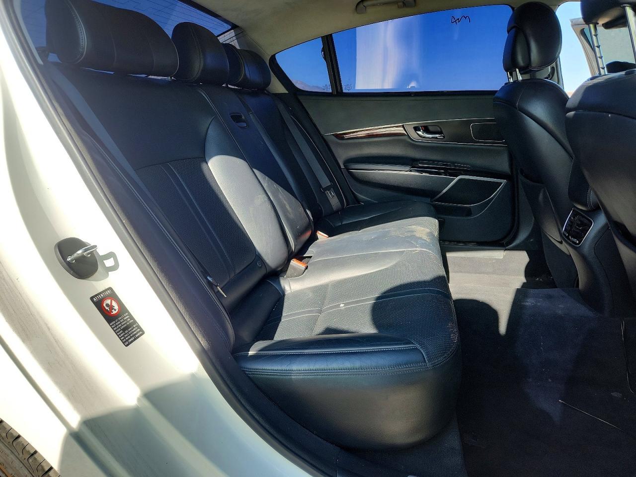 2015 Kia K900 Luxury - zdjęcie 10