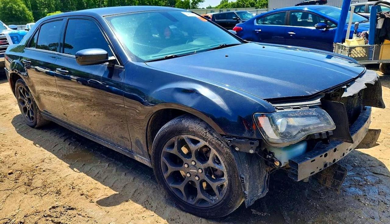 2019 Chrysler 300 S - zdjęcie 4