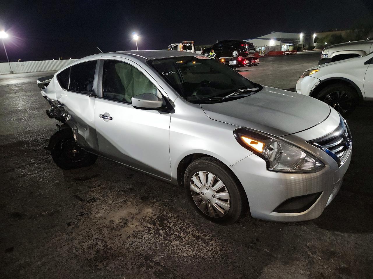 2018 Nissan Versa 1.6 Sv - zdjęcie 4