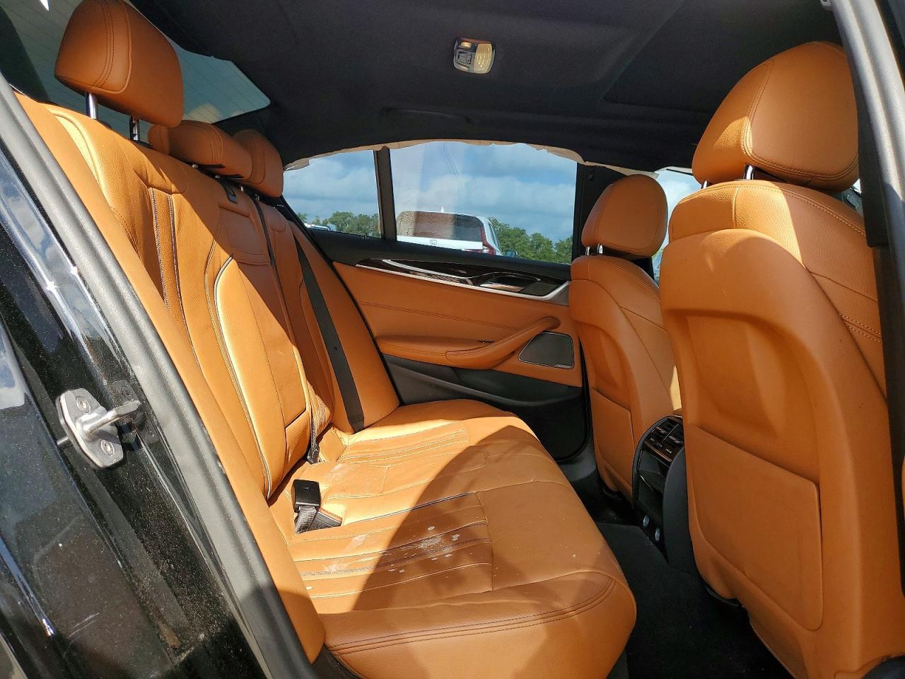 2017 BMW 530 I - zdjęcie 10