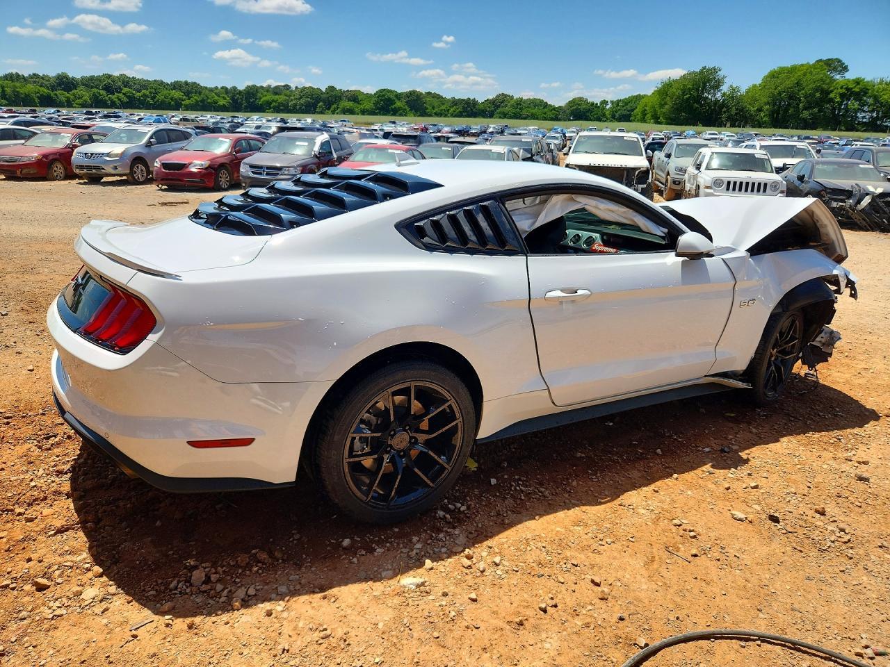 2023 Ford Mustang Gt - zdjęcie 3