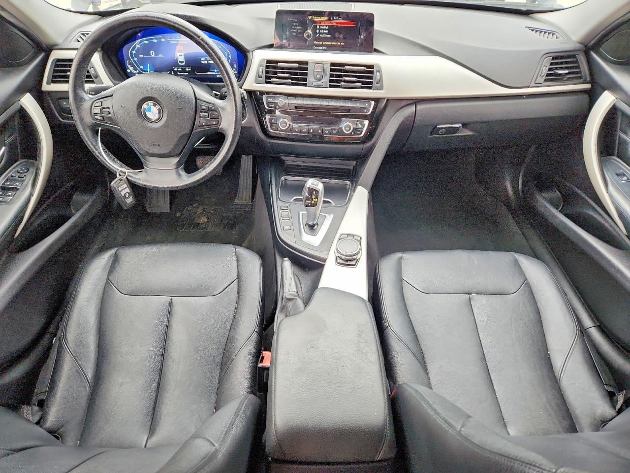 2016 BMW 320 Xi - zdjęcie 8