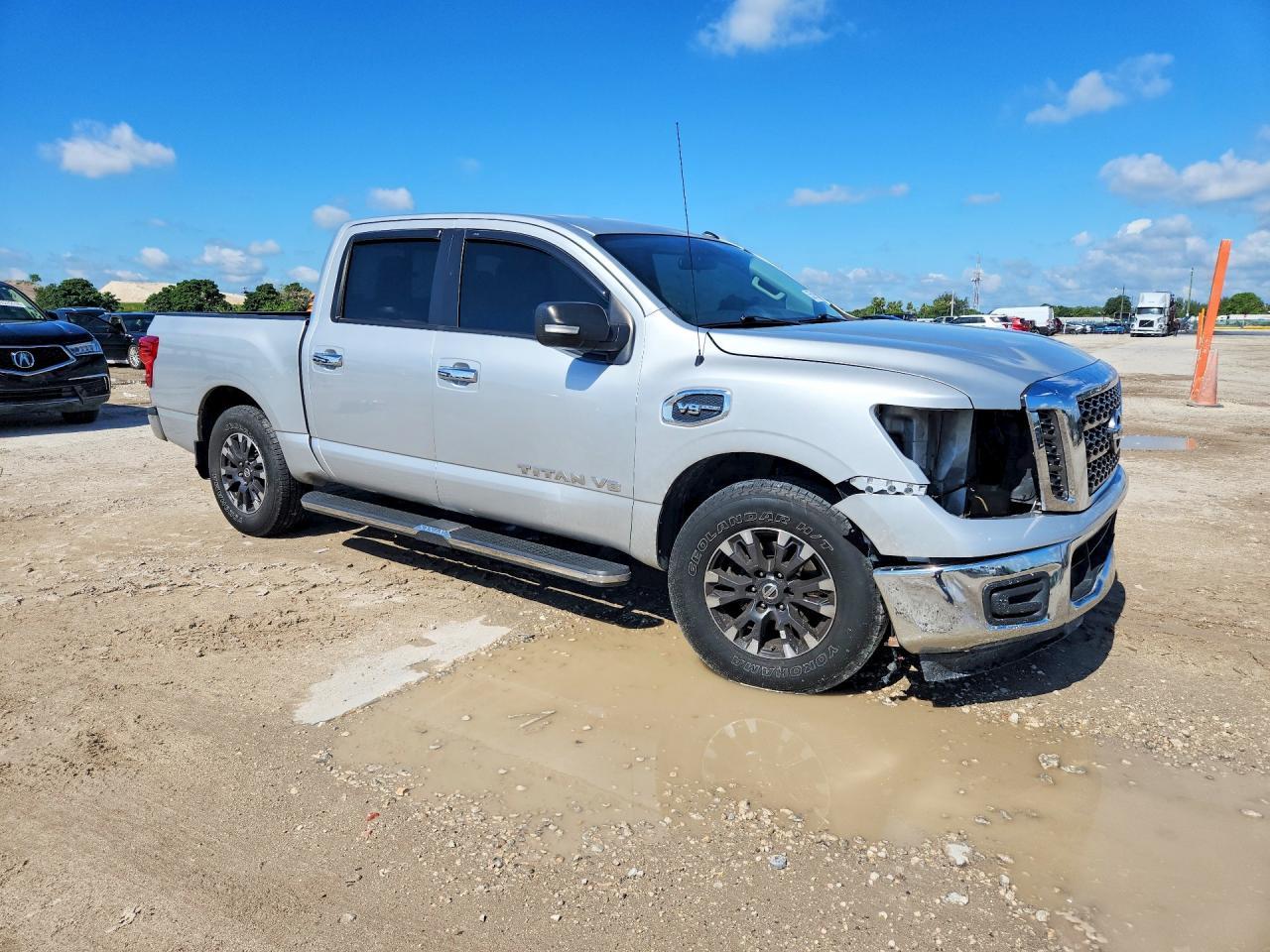 2019 Nissan Titan Sv - zdjęcie 4