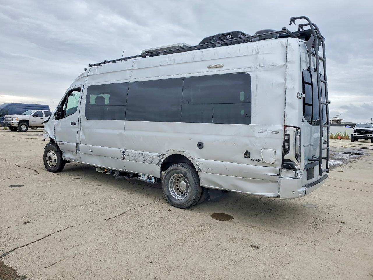 2022 Winnebago Sprinter 3 - zdjęcie 2