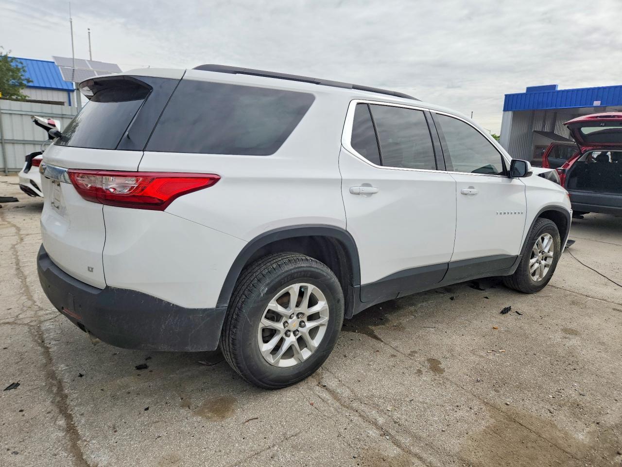 2020 Chevrolet Traverse Lt - zdjęcie 3